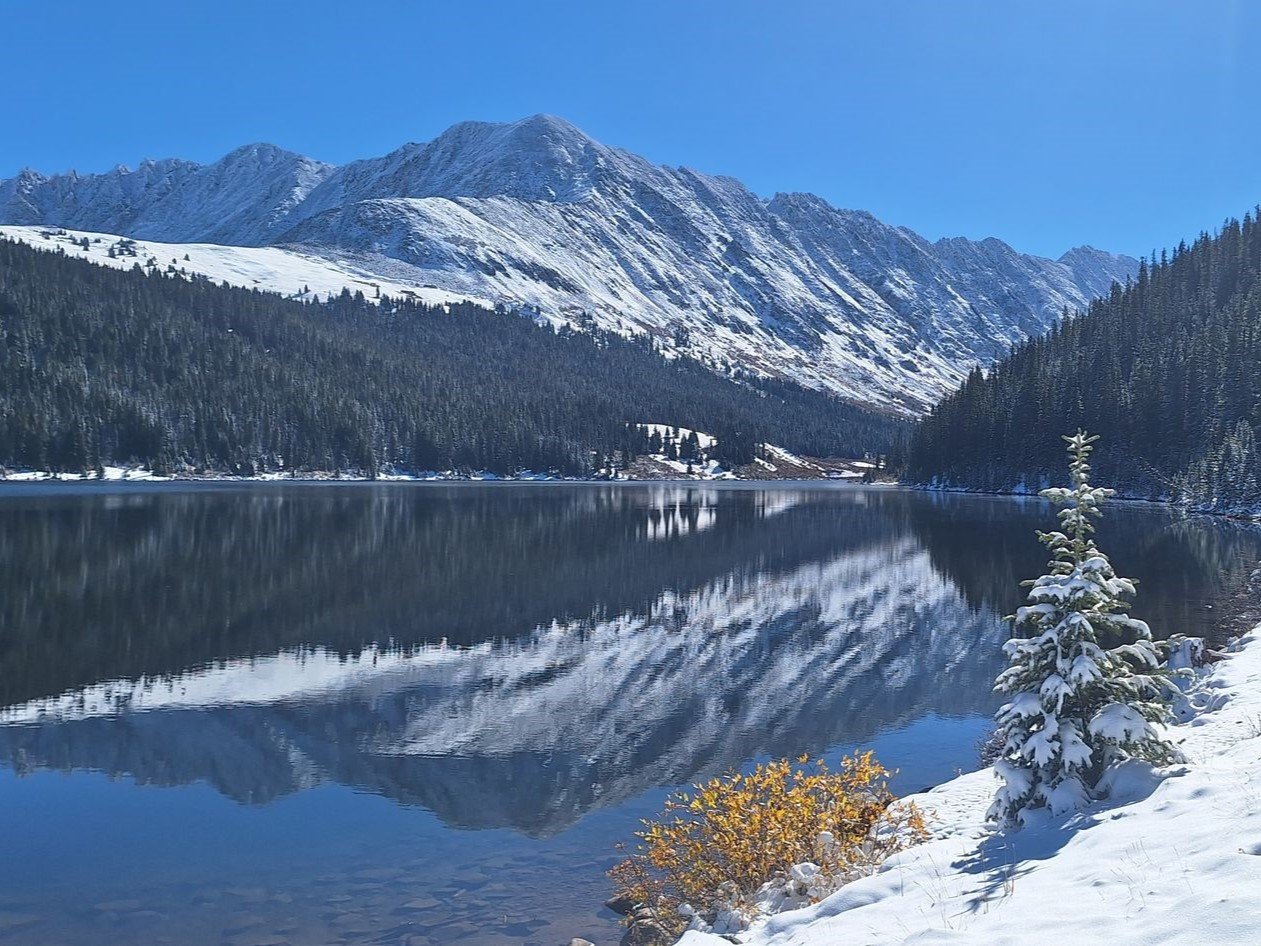 Best Winter Trails Near Breckenridge: Clinton Gulch Dam Reservoir