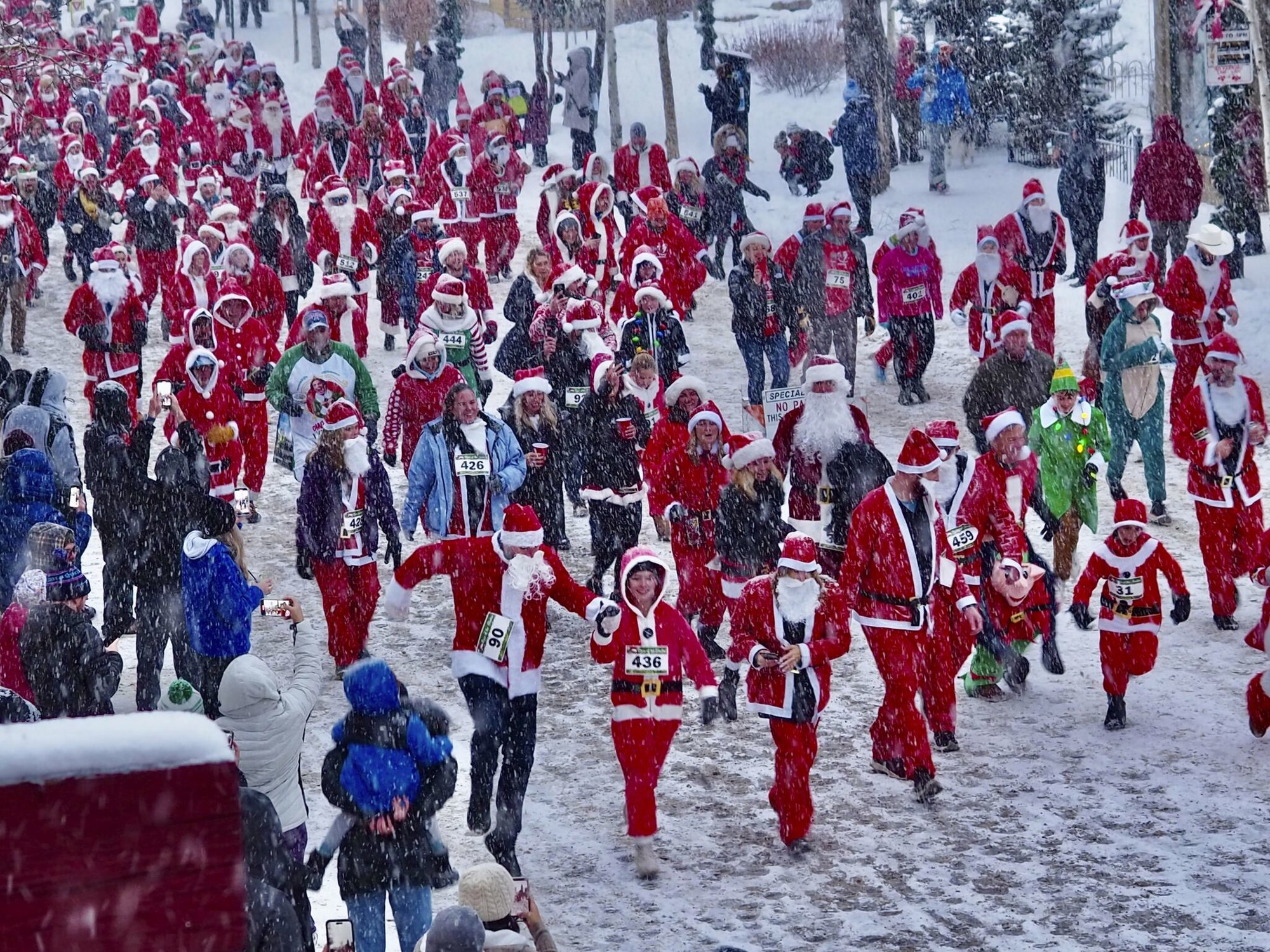 2023 Running of the Santas at the Lighting of Breckenridge